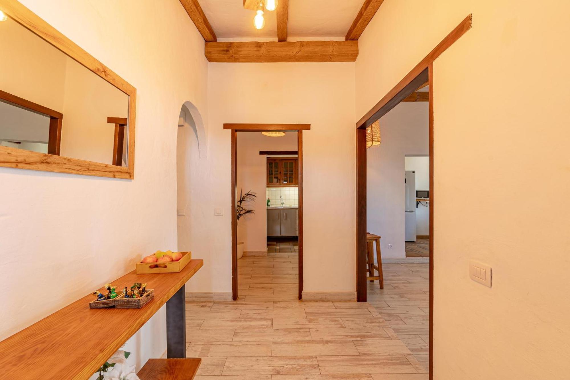 Villa Lunatika House *