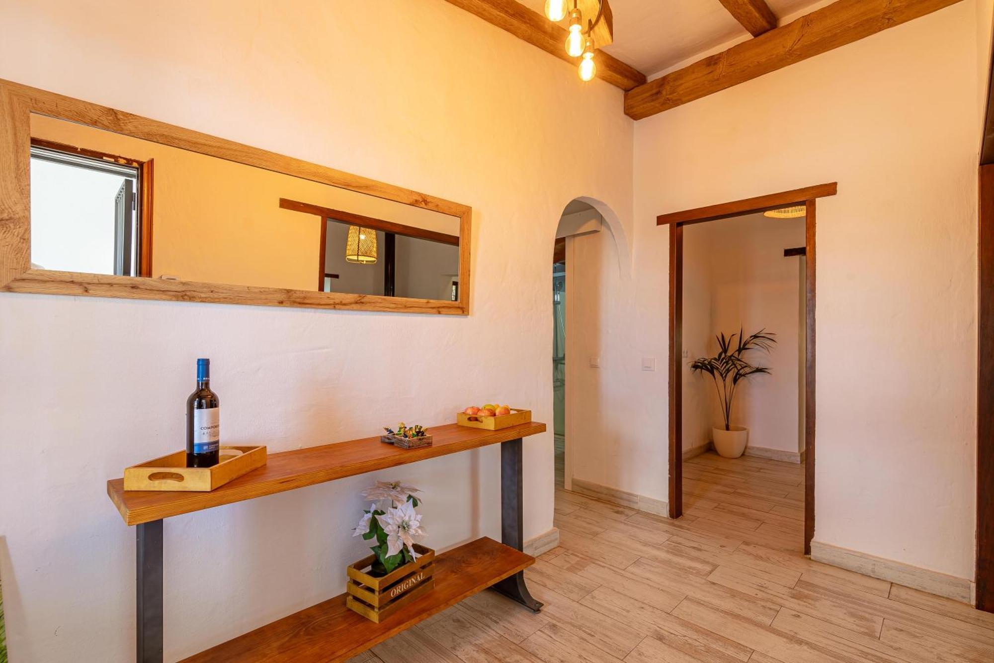 Villa Lunatika House